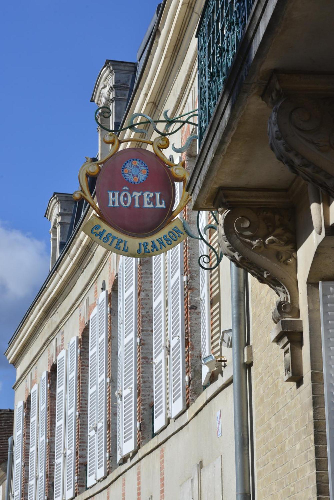 Hotel Castel Jeanson Ay-Champagne Exterior photo